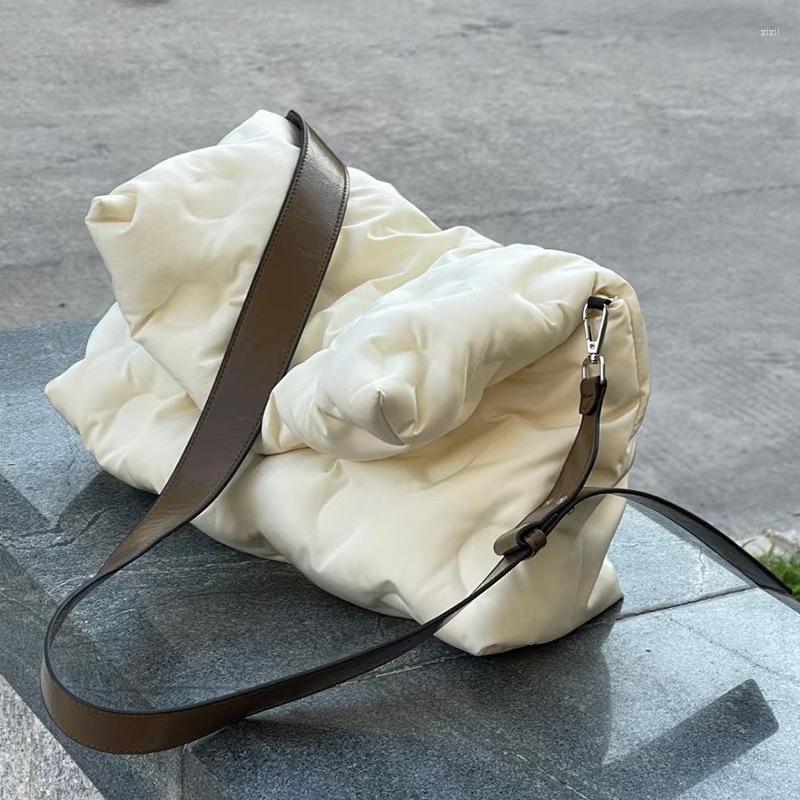 Evening Bags Fashion Padded Puffy Crossbody Bag For Women Designer Quilted Shoulder Luxury Nylon Messenger Casual Big Flap Purses