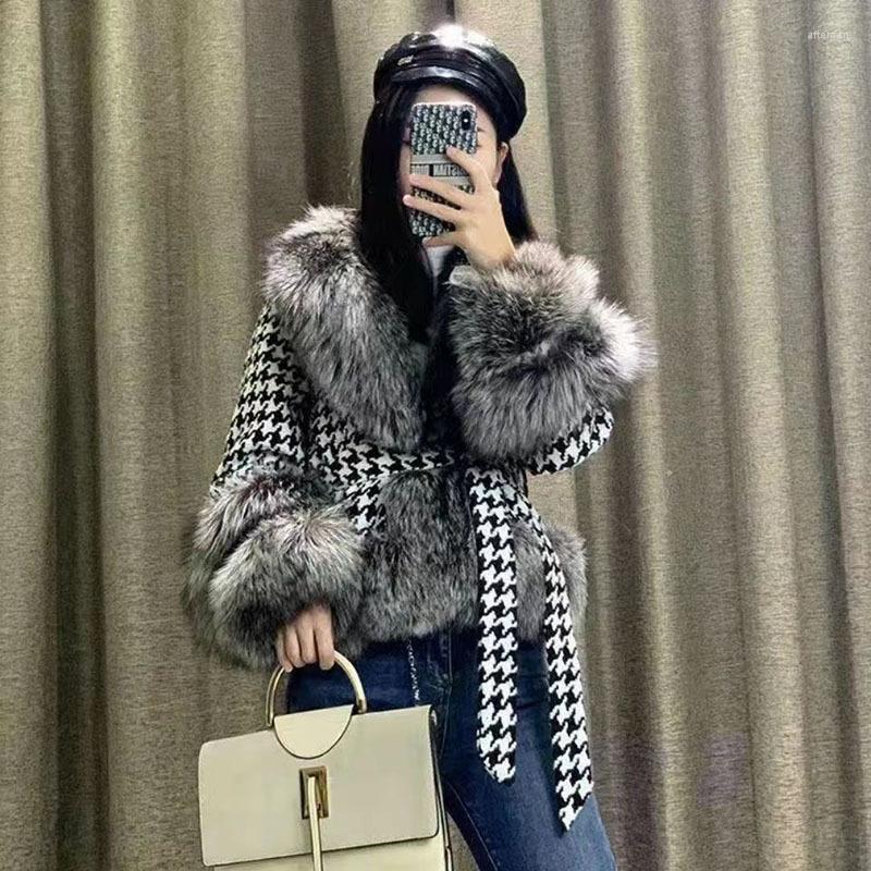 Women's Fur 2022 Autumn And Winter Korean Version Loose Fashion Temperament Houndstooth Plaid Waistband Lace Imitation Coat Women
Women's Fur 2022 Autumn And Winter Korean Version Loose Fashion Temperament Houndstooth Plaid Waistband Lace Imitation Coat Women