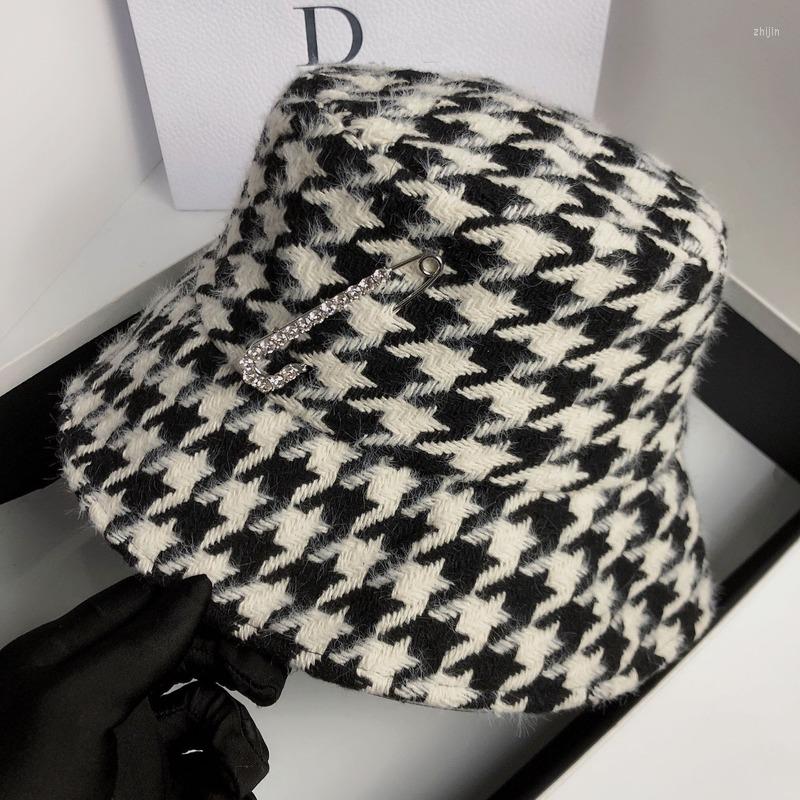 Berets Autumn And Winter Double Layer Woolen Fisherman Hat Korean Retro Houndstooth Basin Big Brand Rhinestone Pin Casual, Black
Berets Autumn And Winter Double Layer Woolen Fisherman Hat Korean Retro Houndstooth Basin Big Brand Rhinestone Pin Casual, Black