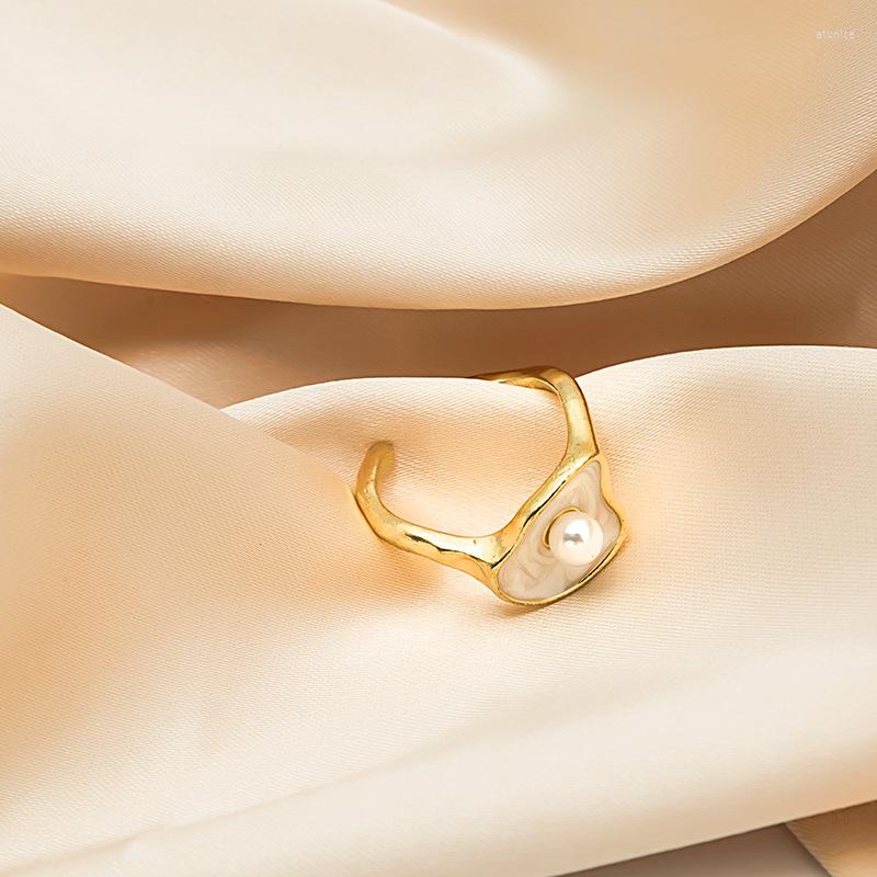 Wedding Rings Baroque Style Imitation Pearls Simple Irregular Geometry Opening Metal For Women Girls Korean Anillos Party Jewelry Gift
Wedding Rings Baroque Style Imitation Pearls Simple Irregular Geometry Opening Metal For Women Girls Korean Anillos Party Jewelry Gift