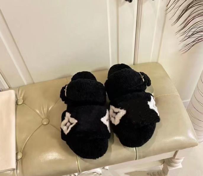 Slipper designer women's lamb wool home cotton slippers wear warm fluffy flip flops Korean autumn and winter, Grey
Slipper designer women's lamb wool home cotton slippers wear warm fluffy flip flops Korean autumn and winter, Grey