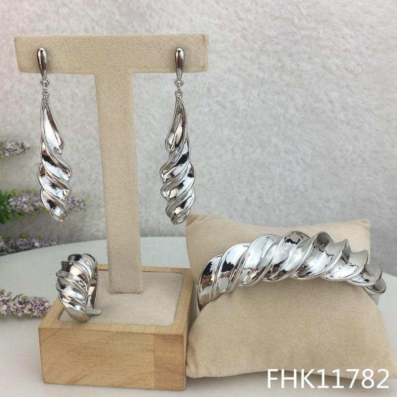 Necklace Earrings Set Yuminglai FHK11782 Russian Elegant Classic Design Trendy 3pcs Luxury Bracelet & Ring Sets, Picture shown
Necklace Earrings Set Yuminglai FHK11782 Russian Elegant Classic Design Trendy 3pcs Luxury Bracelet & Ring Sets, Picture shown