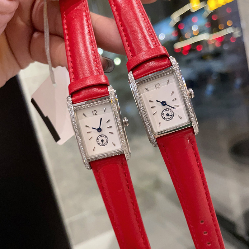 Watch Women Watches Quartz Movement 33MM Fashion Wristwatches Business Wristwatch Leather Strap Montre de luxe Couple Watch, Color 1
Watch Women Watches Quartz Movement 33MM Fashion Wristwatches Business Wristwatch Leather Strap Montre de luxe Couple Watch, Color 1