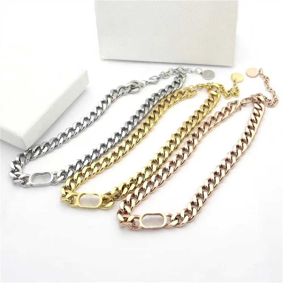 Luxury Designer Jewelry Necklace Fashion Thick Chain Popular Pendant Punk Accessories Bracelet For Women Christmas Gifts Friendship Pendants Tricolor Necklaces
Luxury Designer Jewelry Necklace Fashion Thick Chain Popular Pendant Punk Accessories Bracelet For Women Christmas Gifts Friendship Pendants Tricolor Necklaces