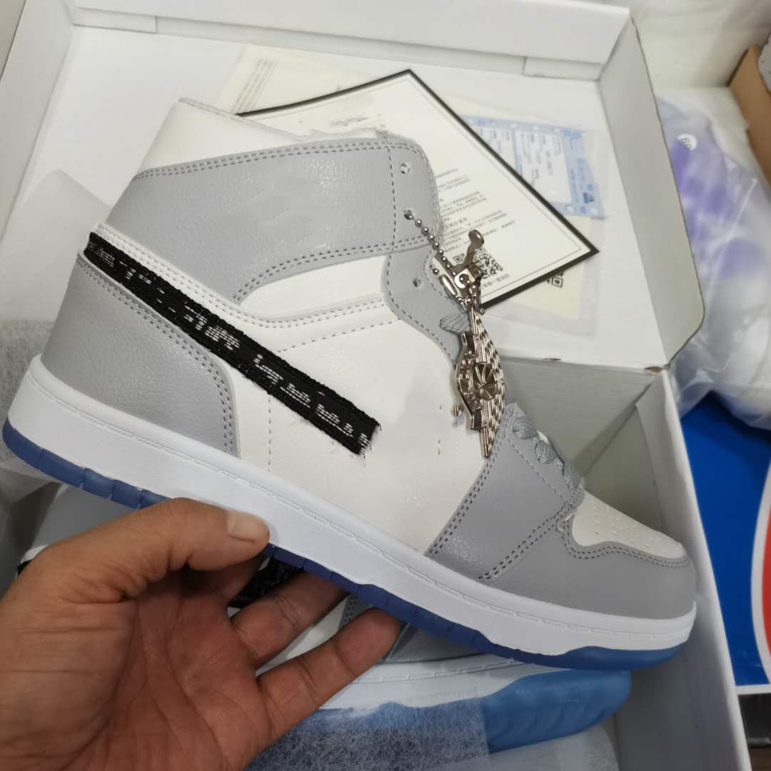 Designer D co-branded basketball shoes high top and low top sneakers for men's women
Designer D co-branded basketball shoes high top and low top sneakers for men's women
