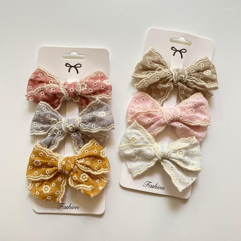Hair Accessories Baby Clips Girls Bows Hairclip Children Embroidery Hollow Pins For Infant Daisy Hairpin Girl Princess Hairgrips
Hair Accessories Baby Clips Girls Bows Hairclip Children Embroidery Hollow Pins For Infant Daisy Hairpin Girl Princess Hairgrips