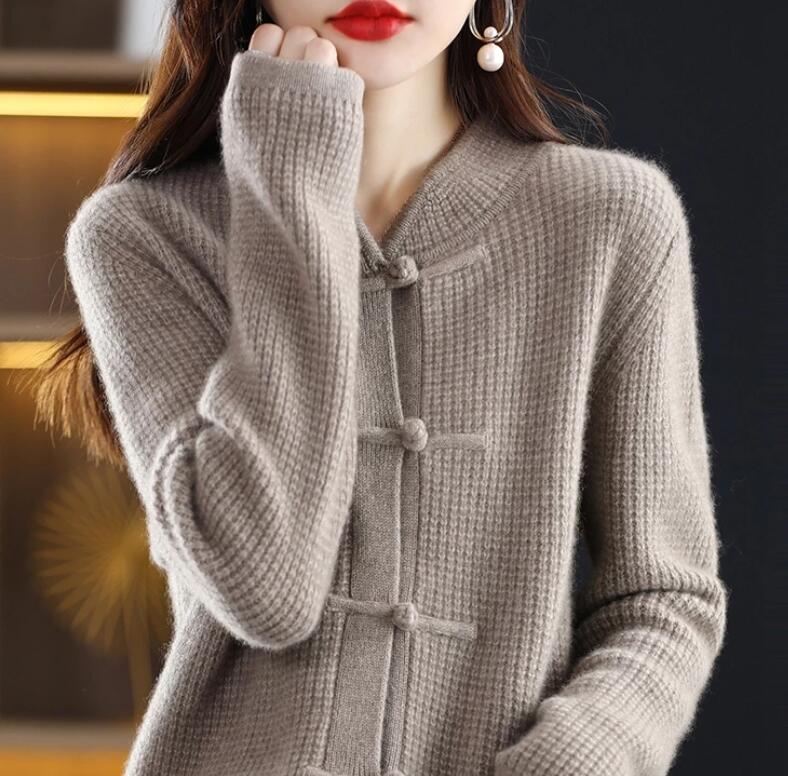 Women's Sweaters Wool Cardigan Casual Knitted Half-high Collar Women China Knot Buckle Sweater Knitted Cashmere Jacket, Ivory
Women's Sweaters Wool Cardigan Casual Knitted Half-high Collar Women China Knot Buckle Sweater Knitted Cashmere Jacket, Ivory