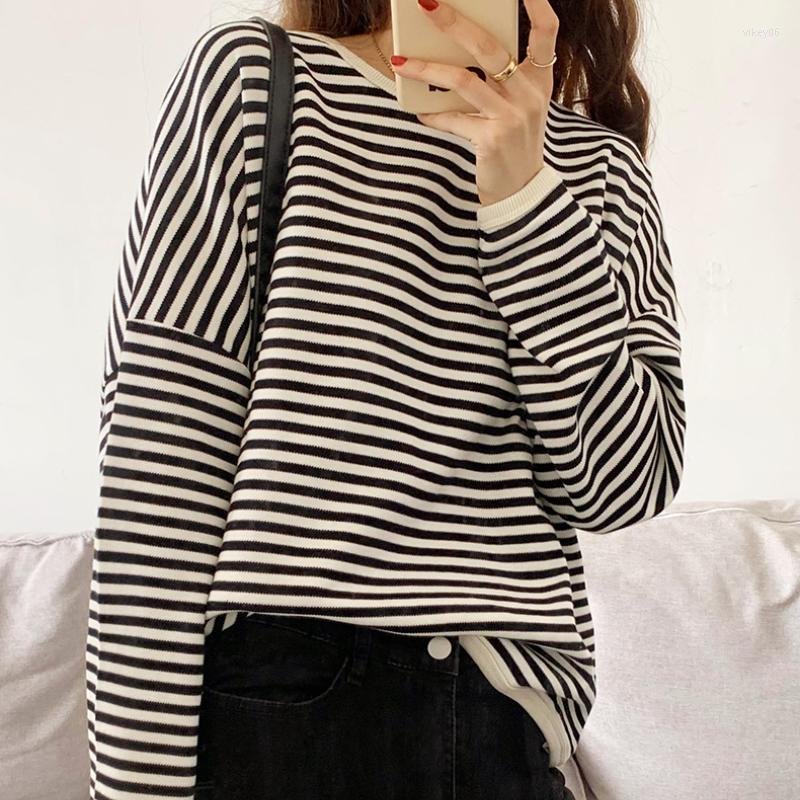 Women' T Shirts Korean Stripe Long Sleeve Loose T-shirt Women Autumn Winter Casual O-neck Tops Female Streetwear Ladies Basic Tees, Black
Women' T Shirts Korean Stripe Long Sleeve Loose T-shirt Women Autumn Winter Casual O-neck Tops Female Streetwear Ladies Basic Tees, Black