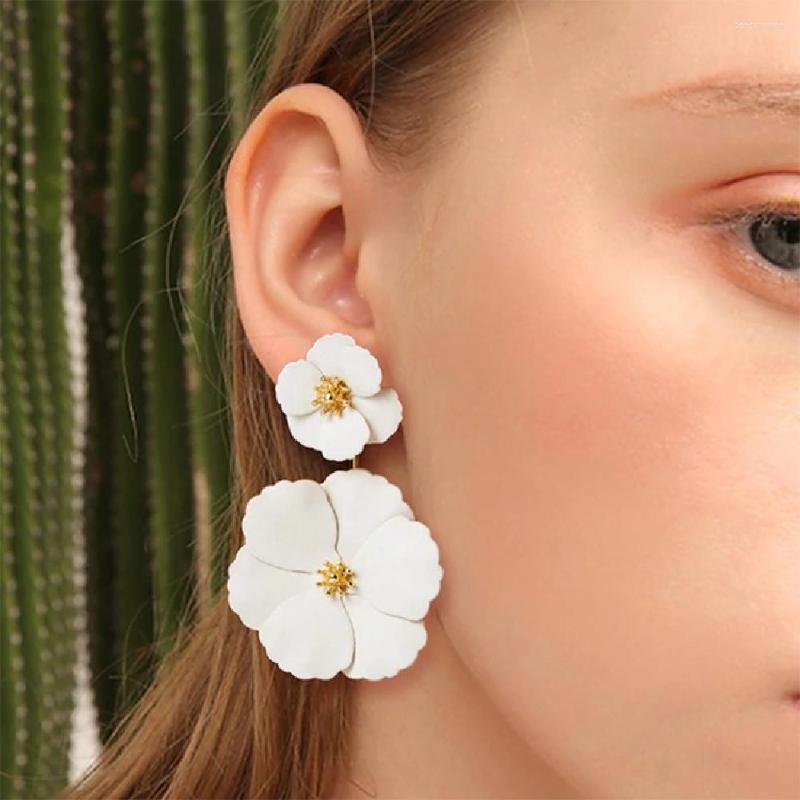 Dangle Earrings 1Pair Sweet Flower For Women Fresh Petal Stereo Rose Stud Temperament Earring Girl Elegant Jewelry 2022
Dangle Earrings 1Pair Sweet Flower For Women Fresh Petal Stereo Rose Stud Temperament Earring Girl Elegant Jewelry 2022