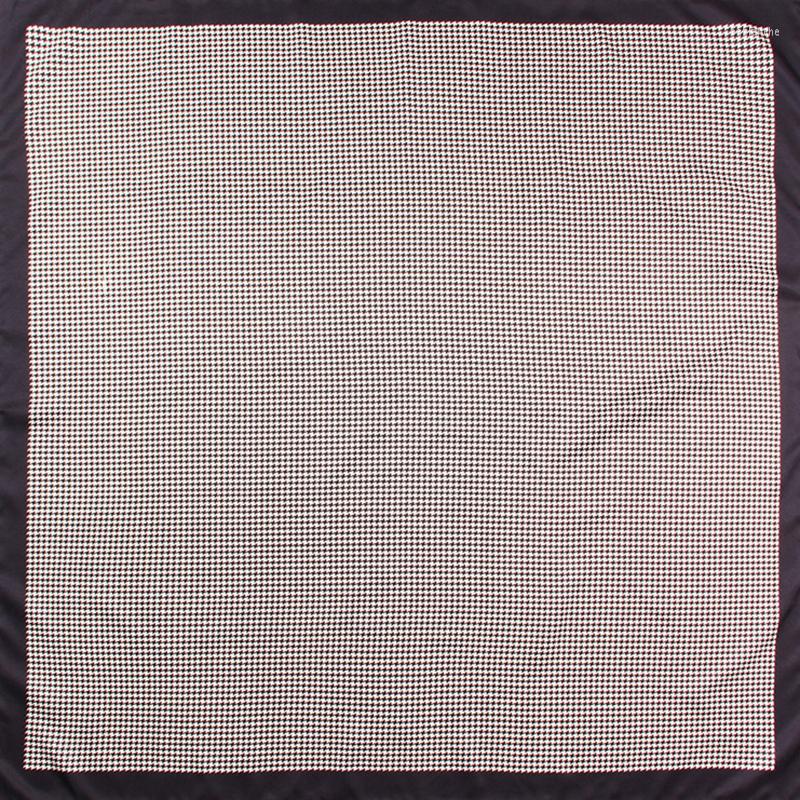 Scarves 90cm Square Silk Twill Scarf Hand Rolled Designer Scarfs Brand Hem Rolling Women Vintage Houndstooth Print Bandanas Shawls
Scarves 90cm Square Silk Twill Scarf Hand Rolled Designer Scarfs Brand Hem Rolling Women Vintage Houndstooth Print Bandanas Shawls