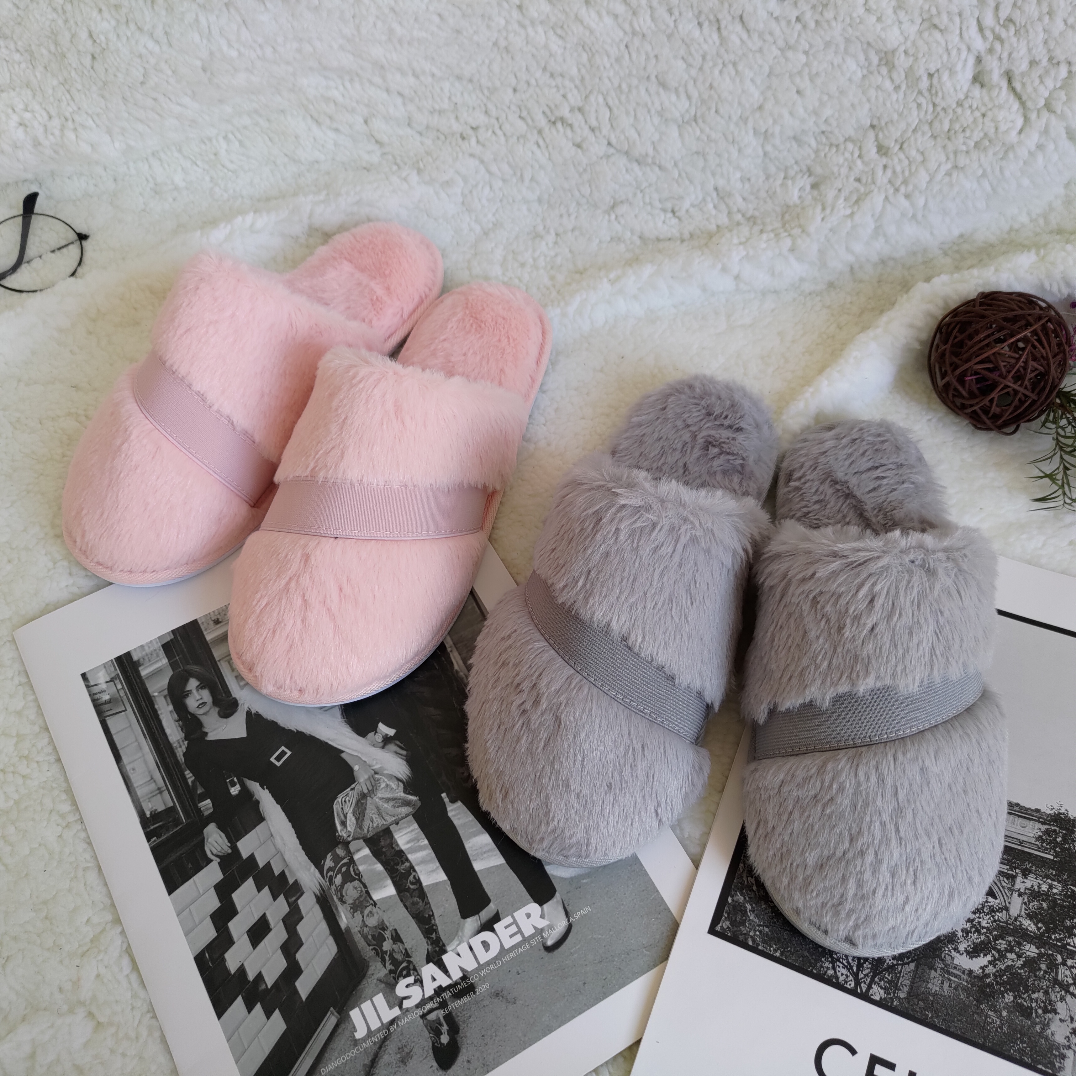 Custom hotel winter women warm slippers and comfortable cotton quality home indoor soft slippers, Grey
Custom hotel winter women warm slippers and comfortable cotton quality home indoor soft slippers, Grey