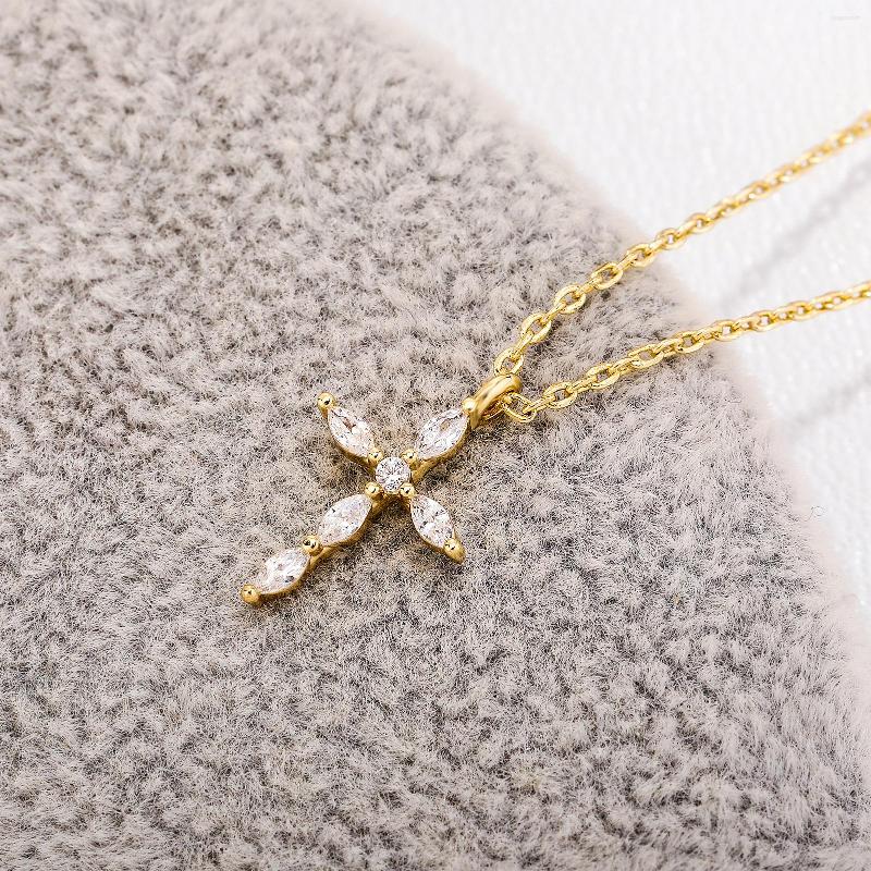 Pendant Necklaces GUGY 2022 Fashion European And American Style Cross High Quality CZ Charm Necklace For Women Items
Pendant Necklaces GUGY 2022 Fashion European And American Style Cross High Quality CZ Charm Necklace For Women Items