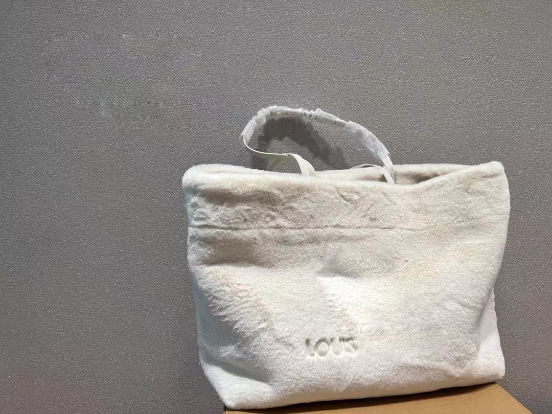 Evening Bags Women Autumn Winter Designer Tote Bag Wedding Date One Shoulder Hair Candy Color Letter Embroidery Handbag, Sky blue
Evening Bags Women Autumn Winter Designer Tote Bag Wedding Date One Shoulder Hair Candy Color Letter Embroidery Handbag, Sky blue