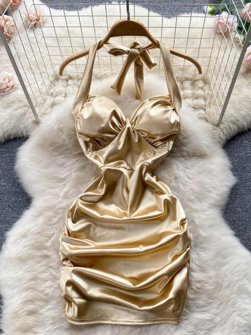 Casual Dresses Summer Korean Women Bodycon Mini Dress Gold Black Lace-up Halter Collar Sleeveless Backless Padded Slim Folds Club Party
Casual Dresses Summer Korean Women Bodycon Mini Dress Gold Black Lace-up Halter Collar Sleeveless Backless Padded Slim Folds Club Party