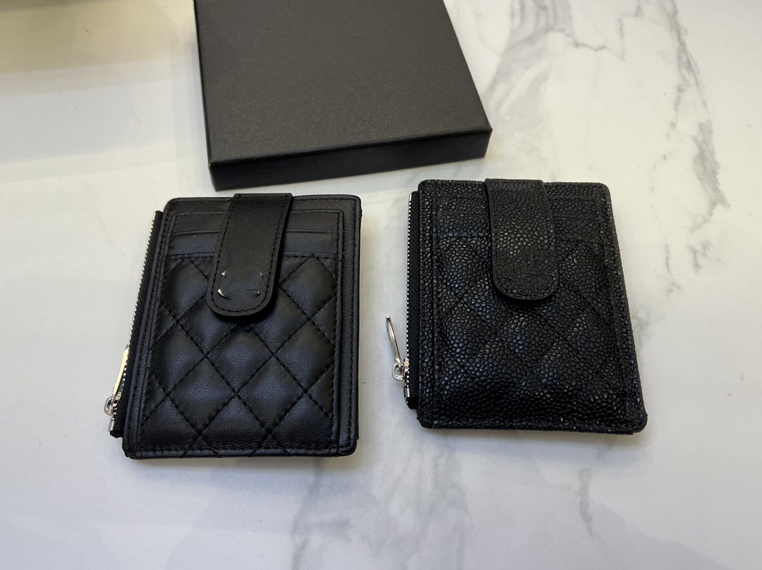 New Designer Cyber Red Style Leather Fashion Simple Personalized Creative Men's and Women's Card Bag, Black
New Designer Cyber Red Style Leather Fashion Simple Personalized Creative Men's and Women's Card Bag, Black