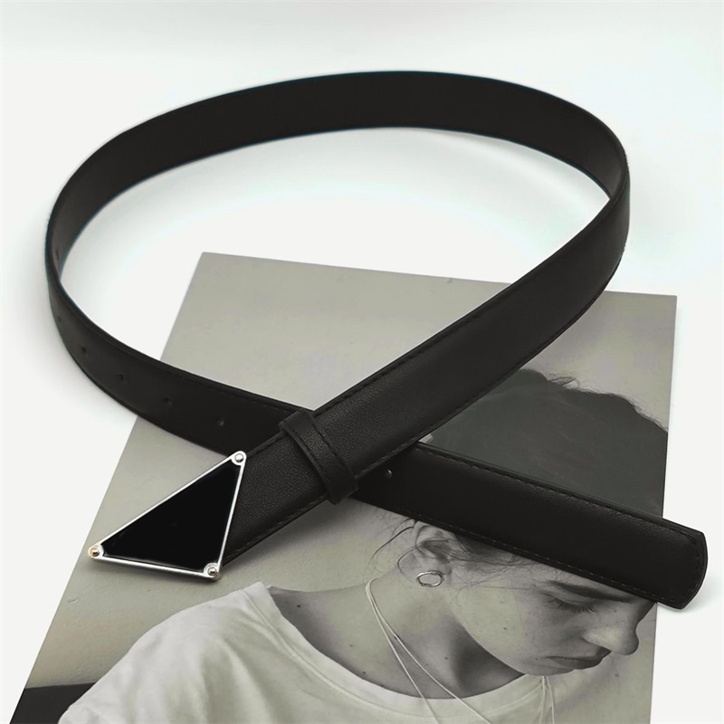 Vintage designer belt men luxury belts leather ceinture smooth leather casual cinturones jeans fashion accessories retro black white metal wide womens belt, Free box packing 
Vintage designer belt men luxury belts leather ceinture smooth leather casual cinturones jeans fashion accessories retro black white metal wide womens belt, Free box packing