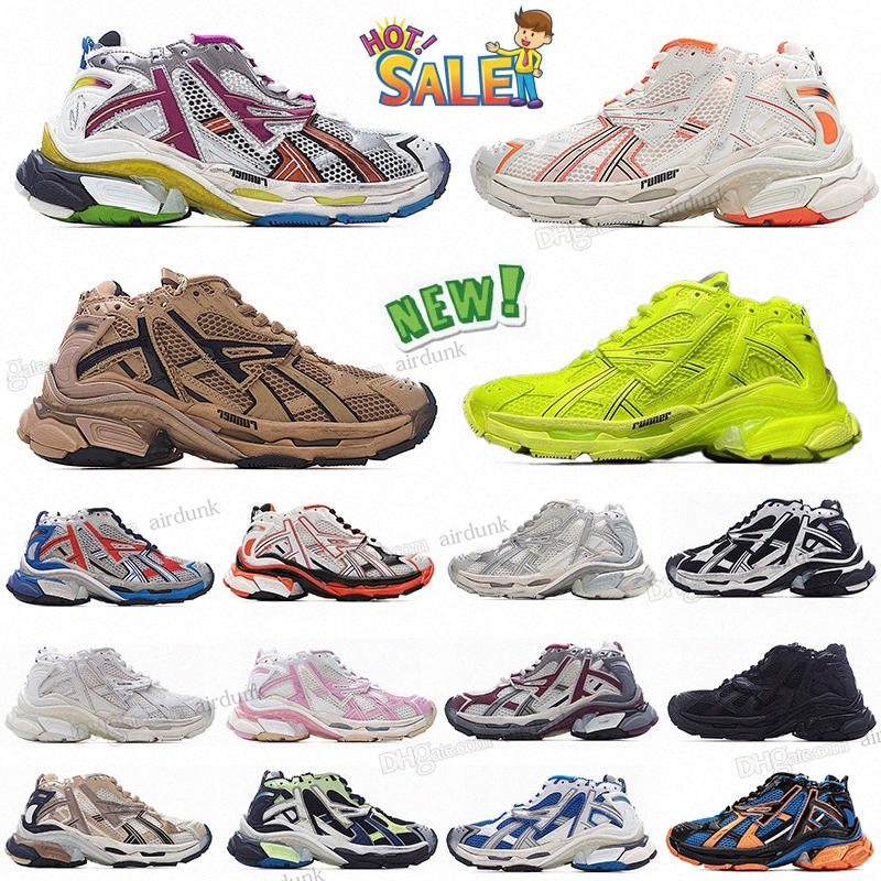 Designers Women Mens Shoes Retro Runner 7.0 Sneakers Trainers Black mesh and Nylon Transmit Sense Black White Pink Blue Jogging Hiking shoe, I need look other product
Designers Women Mens Shoes Retro Runner 7.0 Sneakers Trainers Black mesh and Nylon Transmit Sense Black White Pink Blue Jogging Hiking shoe, I need look other product