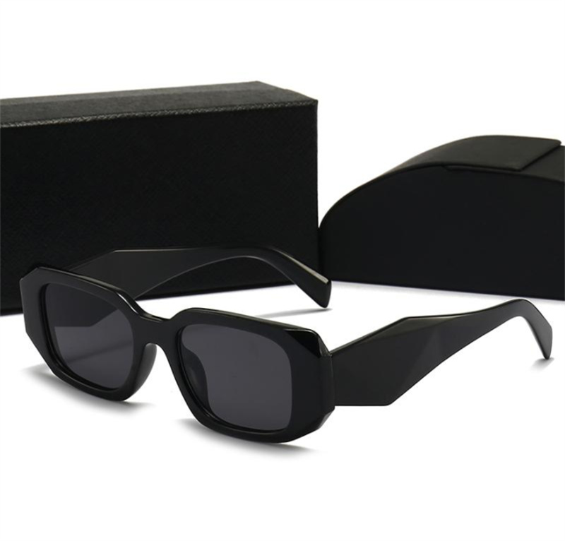 2022 P Designer Sunglass Women Eyeglasses Outdoor Shades PC Frame Fashion Classic Lady Sun glasses Mirrors for Womens Luxury Sunglasses Goggle Beach
2022 P Designer Sunglass Women Eyeglasses Outdoor Shades PC Frame Fashion Classic Lady Sun glasses Mirrors for Womens Luxury Sunglasses Goggle Beach