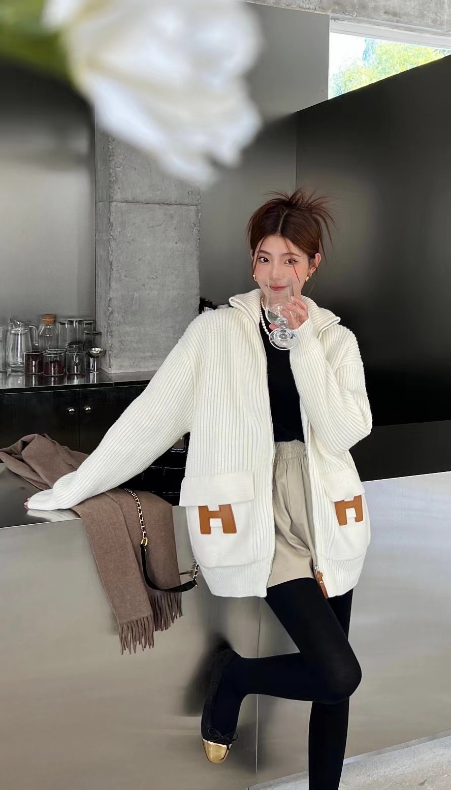 Women's long sweater boutique designer 2022 autumn new longs sleeved cashmere sweater jacket zipper high collar warm fashion casual, White
Women's long sweater boutique designer 2022 autumn new longs sleeved cashmere sweater jacket zipper high collar warm fashion casual, White