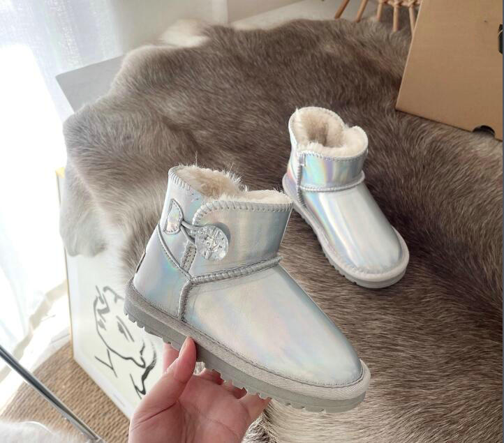 Designer Australia AUS snow boot kids children winter warm shoes Boys Girls Mini Bailey Bling Button ankle booties Baby short Boots Slip-on shoe BN, Grey
Designer Australia AUS snow boot kids children winter warm shoes Boys Girls Mini Bailey Bling Button ankle booties Baby short Boots Slip-on shoe BN, Grey
