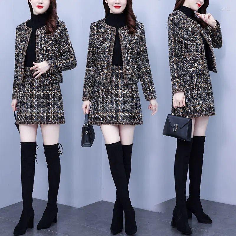 Two Piece Dress Women's Fashion Suit Coat Short Skirt Two-piece 2022 Autumn Winter Korean Elegant Vintage Slim Blazer Jacket Mini Skirts, Black skirt
Two Piece Dress Women's Fashion Suit Coat Short Skirt Two-piece 2022 Autumn Winter Korean Elegant Vintage Slim Blazer Jacket Mini Skirts, Black skirt