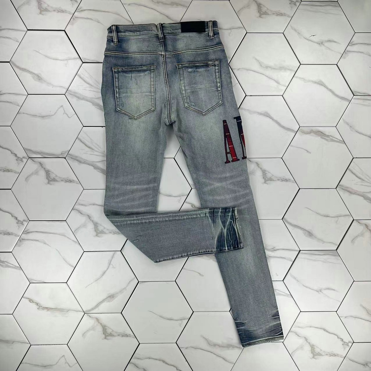 HM595-2 quality Mens jeans Distressed Motorcycle biker jean Rock Skinny Slim Ripped hole stripe Fashionable snake embroidery Denim pants, Blue
HM595-2 quality Mens jeans Distressed Motorcycle biker jean Rock Skinny Slim Ripped hole stripe Fashionable snake embroidery Denim pants, Blue