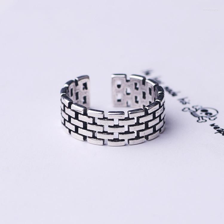 Wedding Rings Personality Exaggerated Gothic Hollow For Women Charm Engagement Jewelry Girls Open Finger Knuckle
Wedding Rings Personality Exaggerated Gothic Hollow For Women Charm Engagement Jewelry Girls Open Finger Knuckle