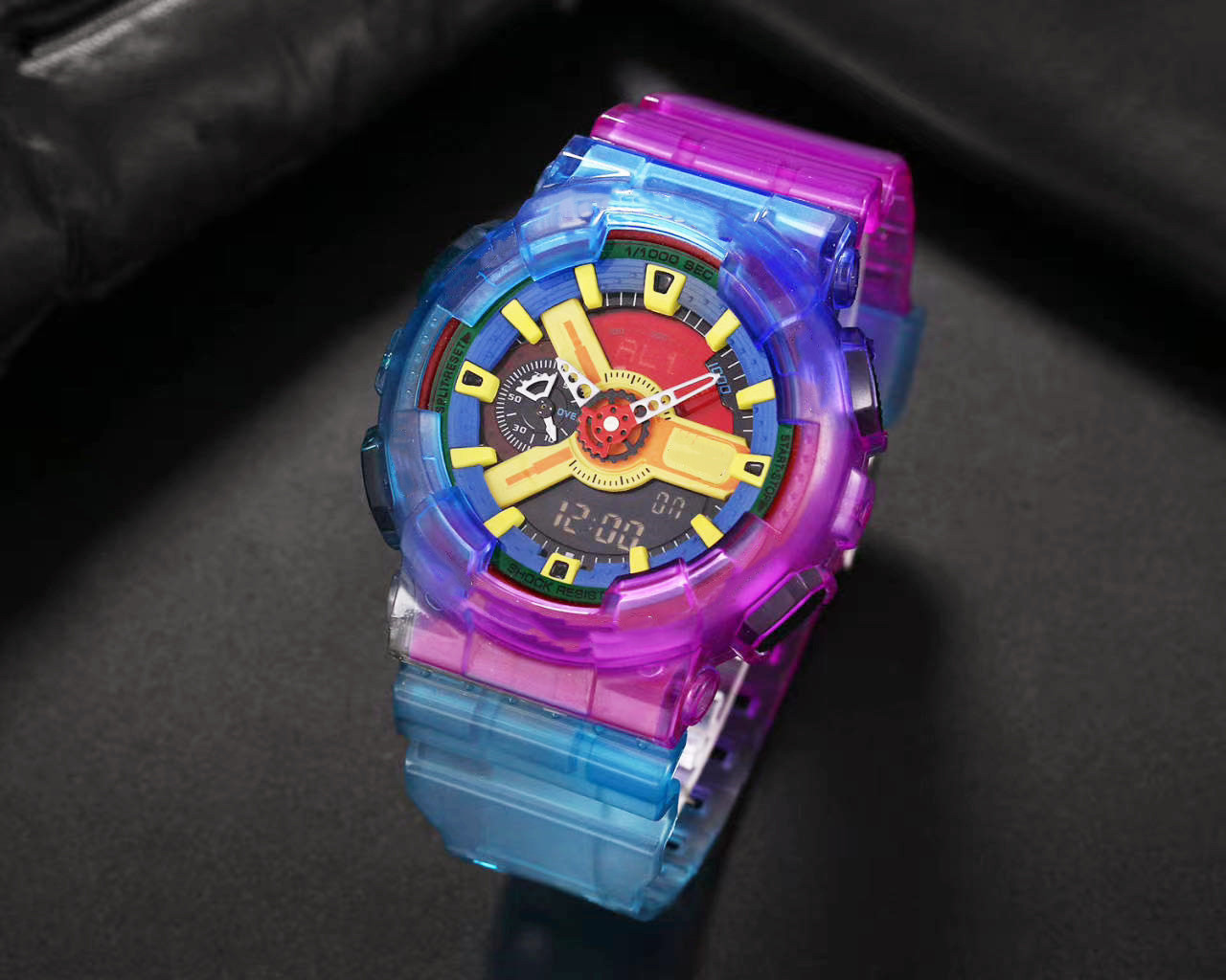 Iced Out Watch Digital Sport Men's Quartz Watch LED Automatic Hand Light Oak Series Waterproof world Time Jelly color
Iced Out Watch Digital Sport Men's Quartz Watch LED Automatic Hand Light Oak Series Waterproof world Time Jelly color