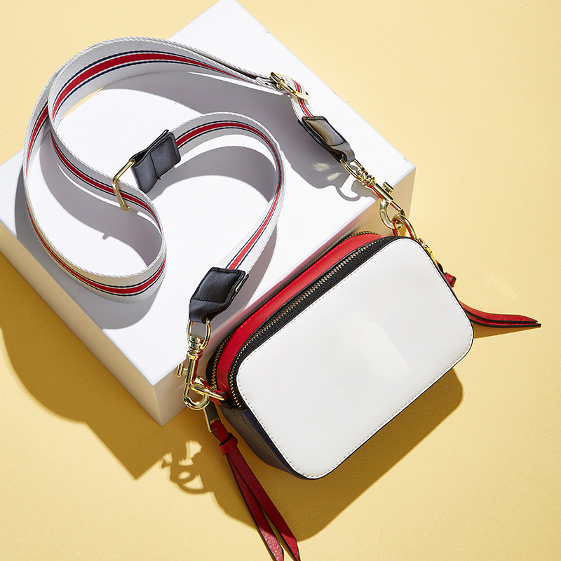 Shoulder Bag Evening Bags Designer Bags 2022 Women S Fashion Simple Wide Shoulder Strap M Color Matching Small Square J Crossbody Camera Bags 220519S, New brown
Shoulder Bag Evening Bags Designer Bags 2022 Women S Fashion Simple Wide Shoulder Strap M Color Matching Small Square J Crossbody Camera Bags 220519S, New brown