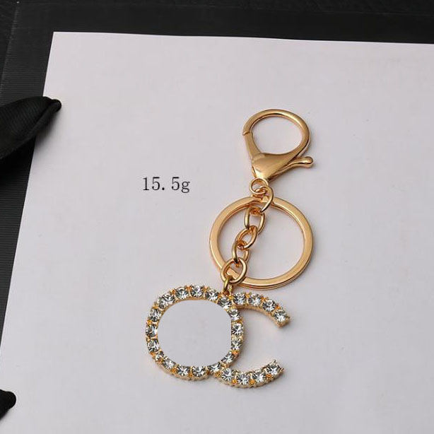 4style Letter Keychains Brand Luxury Designer Leather Keychain Small Sweet Wind Metal Holder PU Car Keyrings Key Chain Fashion Accessories
4style Letter Keychains Brand Luxury Designer Leather Keychain Small Sweet Wind Metal Holder PU Car Keyrings Key Chain Fashion Accessories