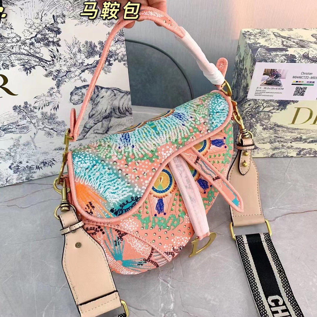 Handbag Saddles bag with Strap Designer Bag backpacks Tote Wallet magnetic Metal pendant Purses Top 5A Shoulder bags Womens Crossbody Handbags M5, #21
Handbag Saddles bag with Strap Designer Bag backpacks Tote Wallet magnetic Metal pendant Purses Top 5A Shoulder bags Womens Crossbody Handbags M5, #21