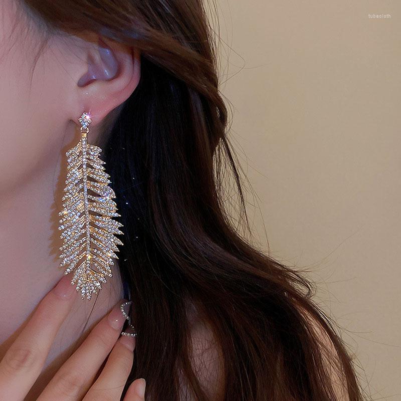 Dangle Earrings Classic Feather Style Crystal Drop For Women Gold Silver Color Geometric Rhinestones Jewelry Gift
Dangle Earrings Classic Feather Style Crystal Drop For Women Gold Silver Color Geometric Rhinestones Jewelry Gift