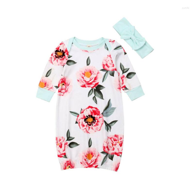 Blankets 2Pcs Born Baby Floral Snuggle Swaddling Wrap Blanket Sleeping Bag Swaddle High Quality Soft Cotton Blend Breathable, 0 to 3 months
Blankets 2Pcs Born Baby Floral Snuggle Swaddling Wrap Blanket Sleeping Bag Swaddle High Quality Soft Cotton Blend Breathable, 0 to 3 months