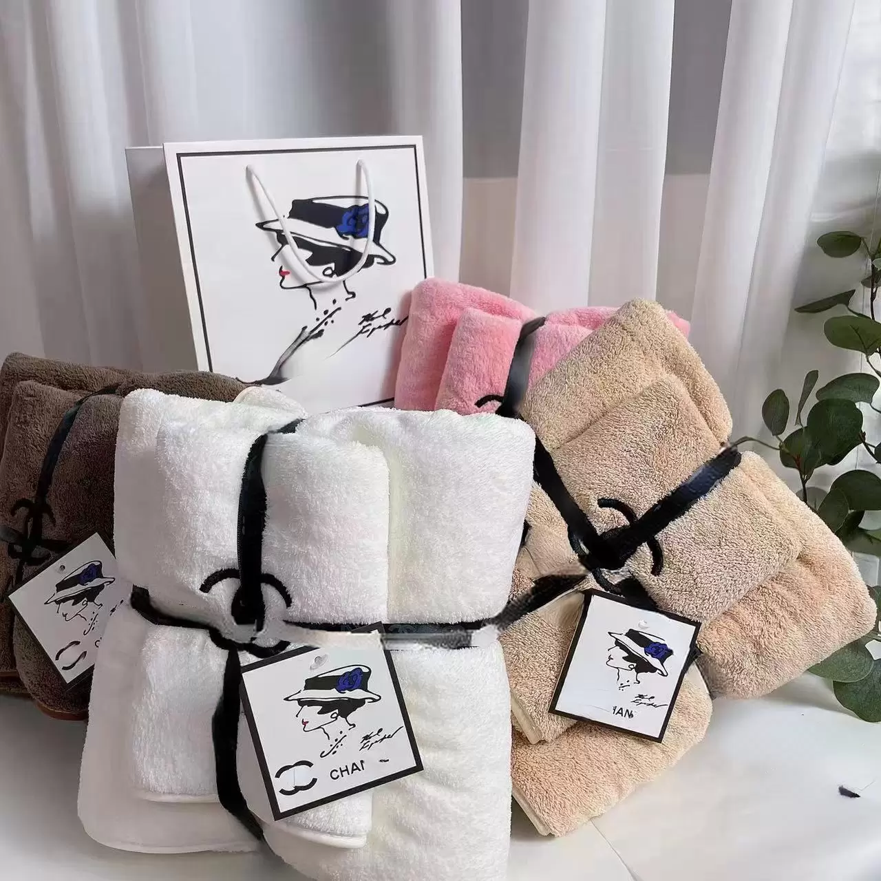 Fashion Coral Bath Towel Velvet Home Quick Drying Absorbent Gift Set S25610