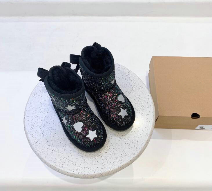 Designer Australia AUS snow boot kids children winter warm shoes Boys Girls Mini Bailey Bling Button ankle booties Baby short Boots Slip-on shoe JI, Pink
Designer Australia AUS snow boot kids children winter warm shoes Boys Girls Mini Bailey Bling Button ankle booties Baby short Boots Slip-on shoe JI, Pink