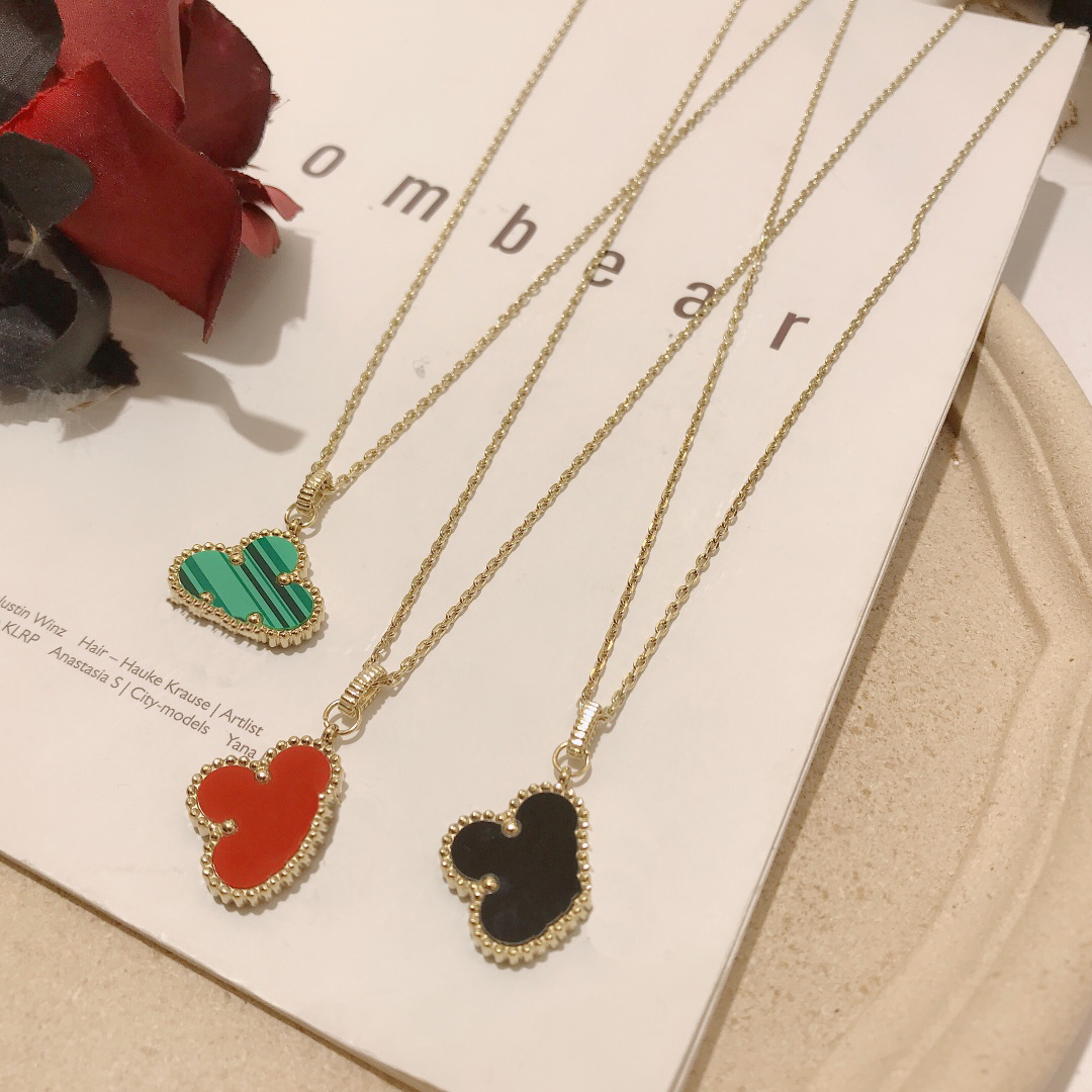 High Sense Jewelry Necklace Designer Necklace Design Exquisite Luxury Accessories For Women Fashionable Young Style Selected Gifts Lovers Family Friends
High Sense Jewelry Necklace Designer Necklace Design Exquisite Luxury Accessories For Women Fashionable Young Style Selected Gifts Lovers Family Friends