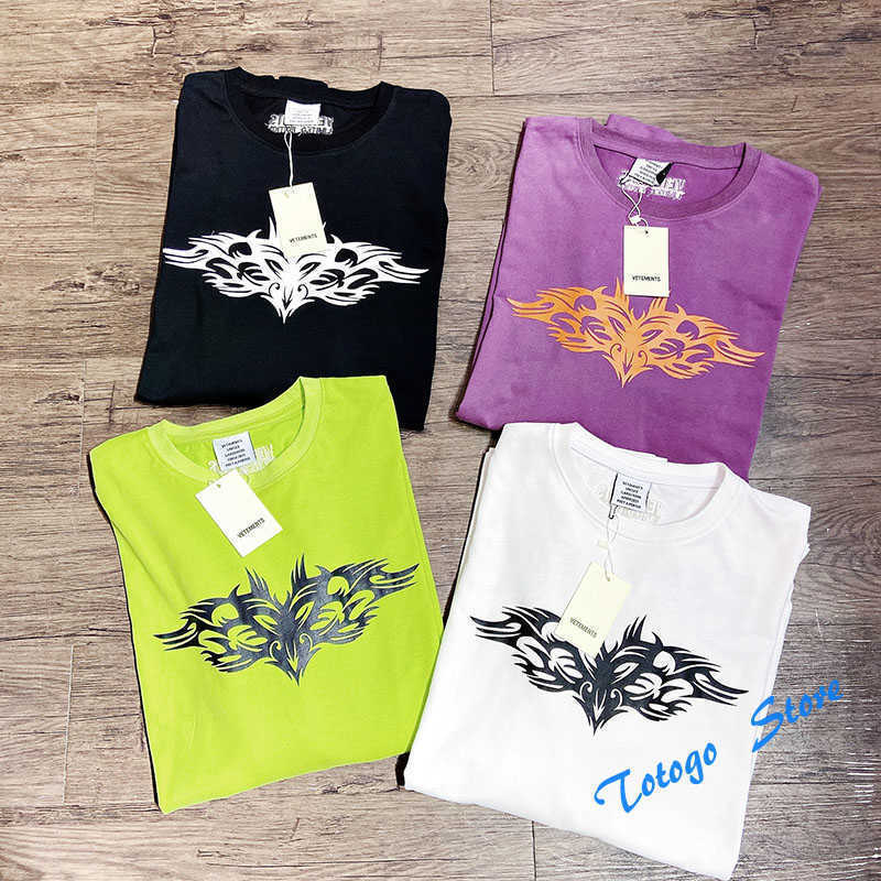 Casual Oversize Gothic Vetements Long Sleeve T Shirt Multi Pattern Print Vetements Embroidery Tops Purple Green VTM Tee
Casual Oversize Gothic Vetements Long Sleeve T Shirt Multi Pattern Print Vetements Embroidery Tops Purple Green VTM Tee
