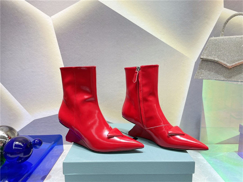 Designer Luxury Red Oxblood Leather Pointed Block Heel Ankle Boots With Original box, 14
Designer Luxury Red Oxblood Leather Pointed Block Heel Ankle Boots With Original box, 14