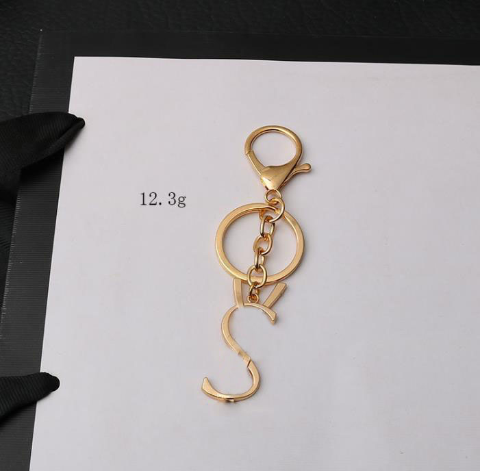 4style Letter Keychains Brand Luxury Designer Famous Leather Keychain Small Sweet Wind Metal Holder Car Keyrings Key Chain Fashion Accessories
4style Letter Keychains Brand Luxury Designer Famous Leather Keychain Small Sweet Wind Metal Holder Car Keyrings Key Chain Fashion Accessories