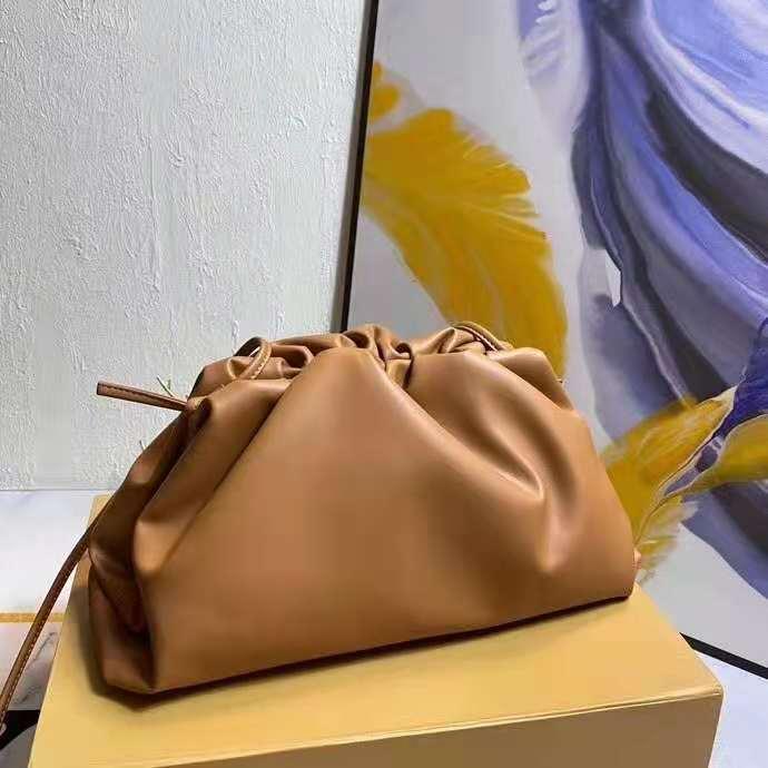 lulu New Famous Designer Brand Soft Leather handbag Ladies Pouch Bag With Messenger Hand Bag for Women designers bumbag, Brown
lulu New Famous Designer Brand Soft Leather handbag Ladies Pouch Bag With Messenger Hand Bag for Women designers bumbag, Brown