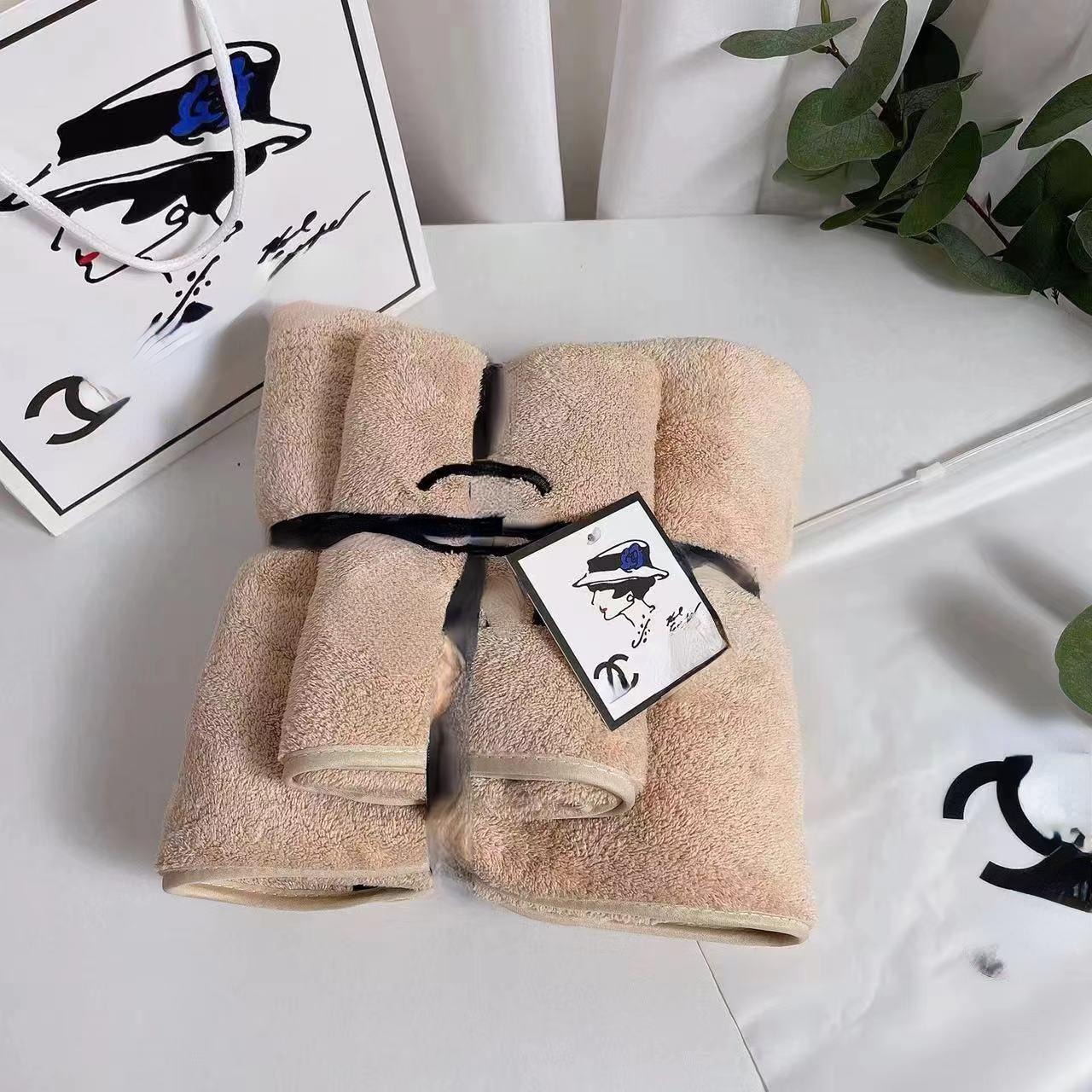 Fashion Coral Bath Towel Velvet Home Quick Drying Absorbent Gift Set S25610