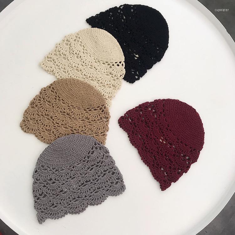 Berets Handmade Crocheted Lace Hollowed-out Sleeve Cap Spring And Summer Retro Artistic Casual Fashion Hat Mesh Autumn
Berets Handmade Crocheted Lace Hollowed-out Sleeve Cap Spring And Summer Retro Artistic Casual Fashion Hat Mesh Autumn