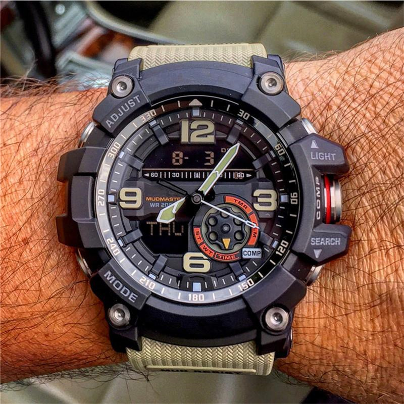 Men's quartz digital Watch Iced Out Watch Small turntable can work waterproof world time LED automatic hand lift light Oak series
Men's quartz digital Watch Iced Out Watch Small turntable can work waterproof world time LED automatic hand lift light Oak series