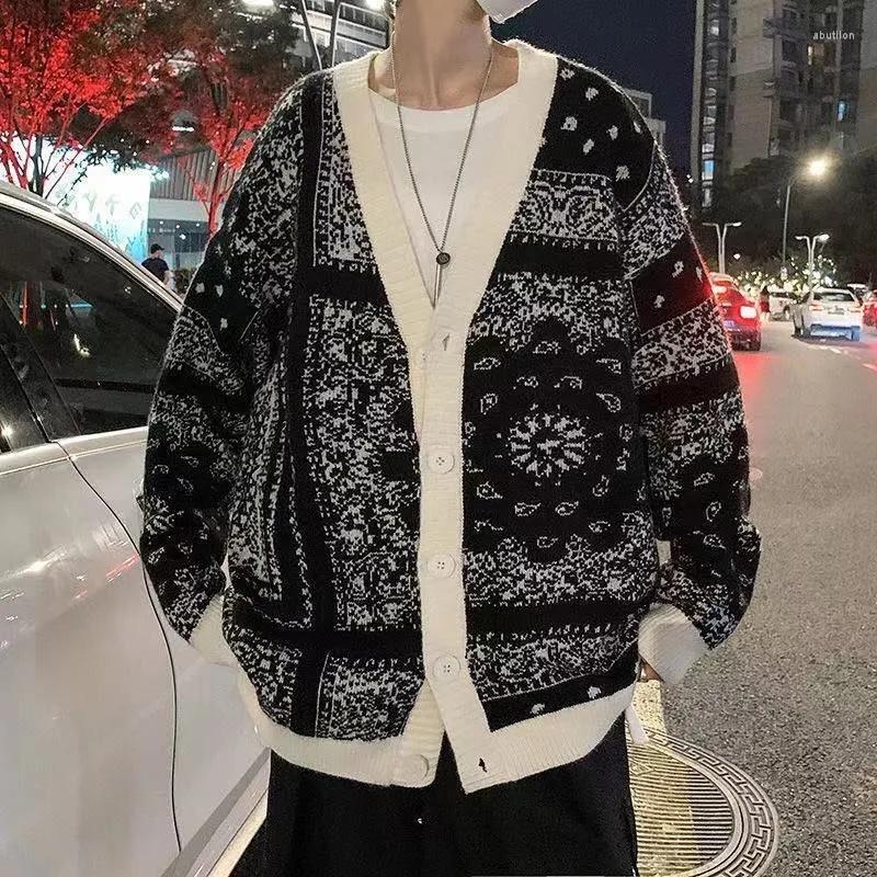 Men's Sweaters Men's V-neck Cardigan Sweater Winter Cashew Flower Fashion Japanese Loose Casual Cool Trendy Student Top Autumn Black, Blue
Men's Sweaters Men's V-neck Cardigan Sweater Winter Cashew Flower Fashion Japanese Loose Casual Cool Trendy Student Top Autumn Black, Blue