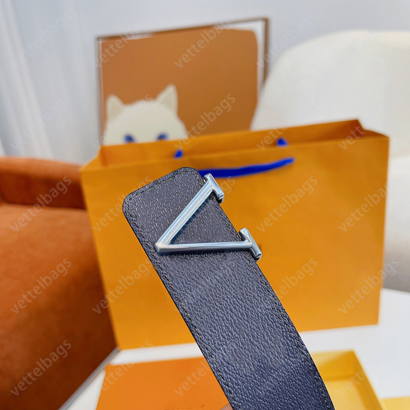 Vintage Buckle Belts Leather Belt High-Quality with Box Luxury Top Designer Sash Men Girdle Metal Buckles Simple Pants Decoration, Belt and box
Vintage Buckle Belts Leather Belt High-Quality with Box Luxury Top Designer Sash Men Girdle Metal Buckles Simple Pants Decoration, Belt and box