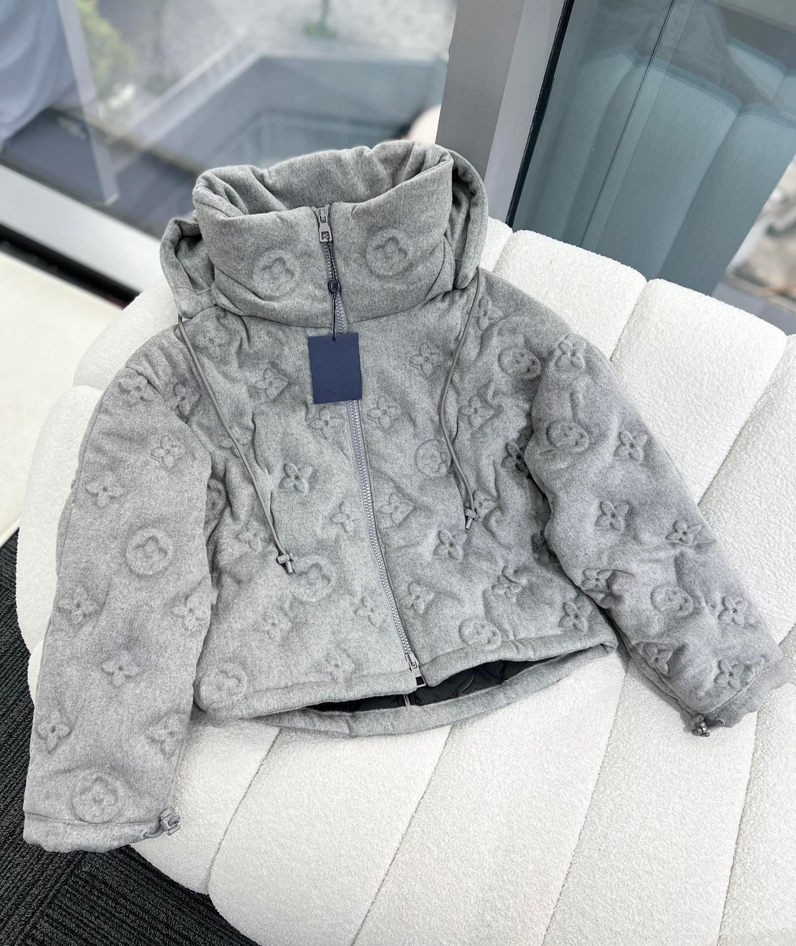 Mens Fashion Jackets Women Winter Down Jacket Designer Man Classic Reversible Down Coat Woman Woolen Letter Pattern Coats, Gray
Mens Fashion Jackets Women Winter Down Jacket Designer Man Classic Reversible Down Coat Woman Woolen Letter Pattern Coats, Gray
