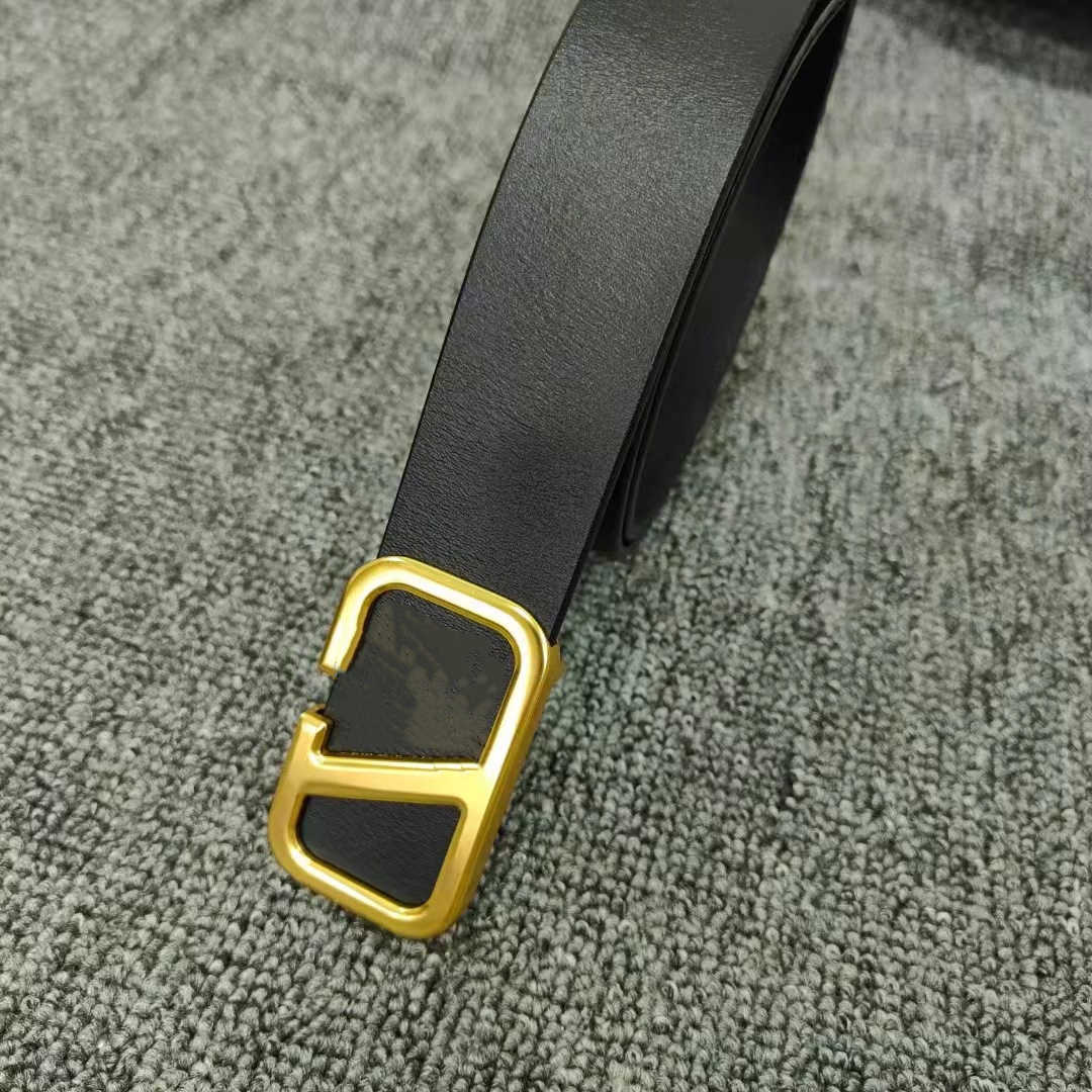 Mens Leather Belt 4CM Antique Letter V Smooth Buckle Business Casual Belt Luxury Jeans Dress Decoration Brand Waistband, As shown
Mens Leather Belt 4CM Antique Letter V Smooth Buckle Business Casual Belt Luxury Jeans Dress Decoration Brand Waistband, As shown