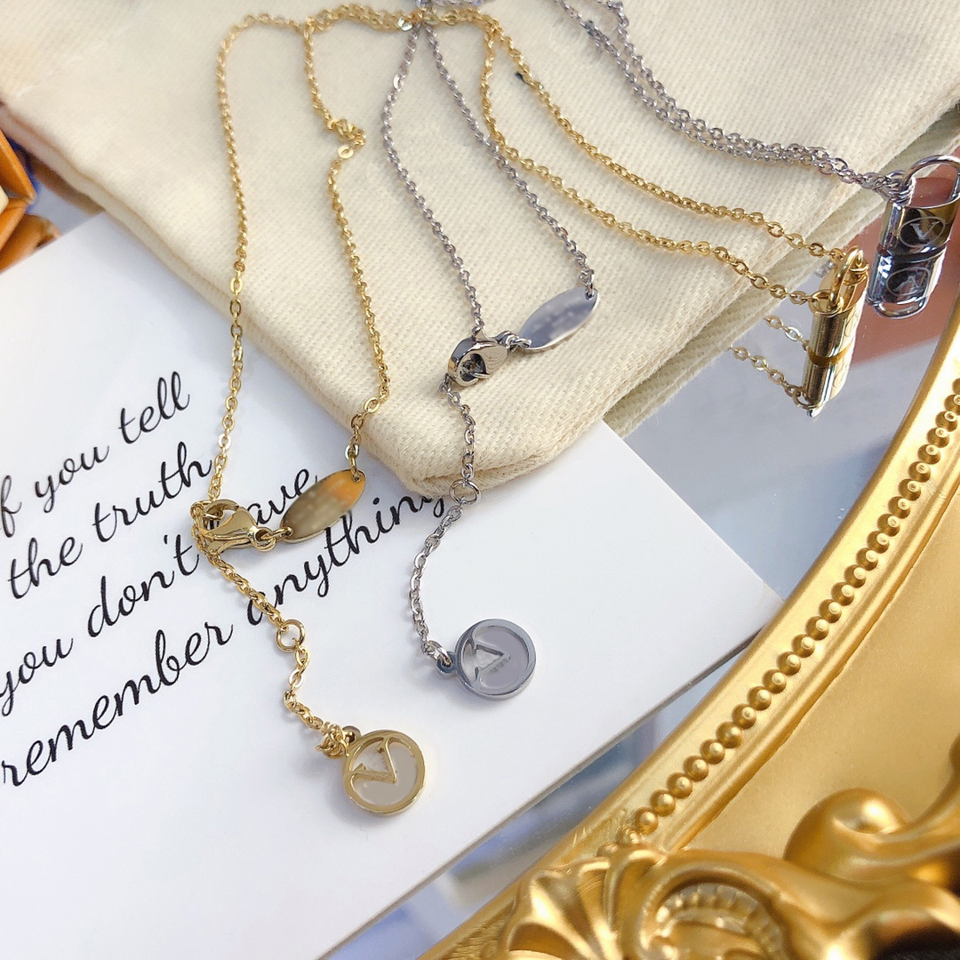Popular Luxury Brand Necklaces Fashion Style Design Necklace Exquisite Designer Jewelry Accessories New Charming Women Family Gift Christmas Black Friday
Popular Luxury Brand Necklaces Fashion Style Design Necklace Exquisite Designer Jewelry Accessories New Charming Women Family Gift Christmas Black Friday