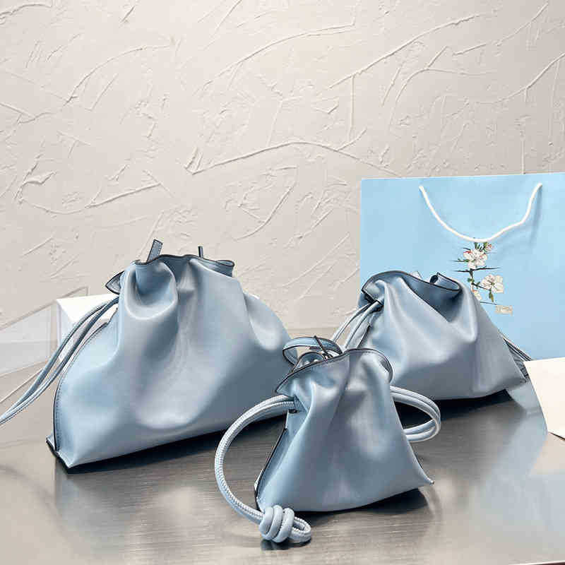Shoulder Bag Womens Designer Bag Leather Purse Handbag Bucket Bags Woman Elegant Drawstring 3 Size Cardholder Crossbody Large Capacity Wallet 221212, Lobag blue
Shoulder Bag Womens Designer Bag Leather Purse Handbag Bucket Bags Woman Elegant Drawstring 3 Size Cardholder Crossbody Large Capacity Wallet 221212, Lobag blue