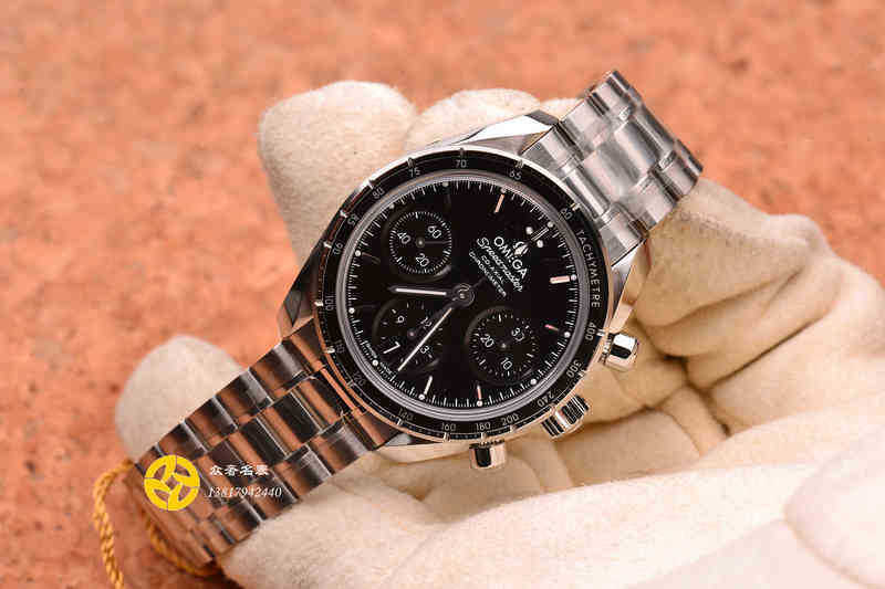 OMG Speed master om fashion watches mens montre diamond movement Luxury time code mechanical men's watch 324.30.38.50.01.001, Black
OMG Speed master om fashion watches mens montre diamond movement Luxury time code mechanical men's watch 324.30.38.50.01.001, Black